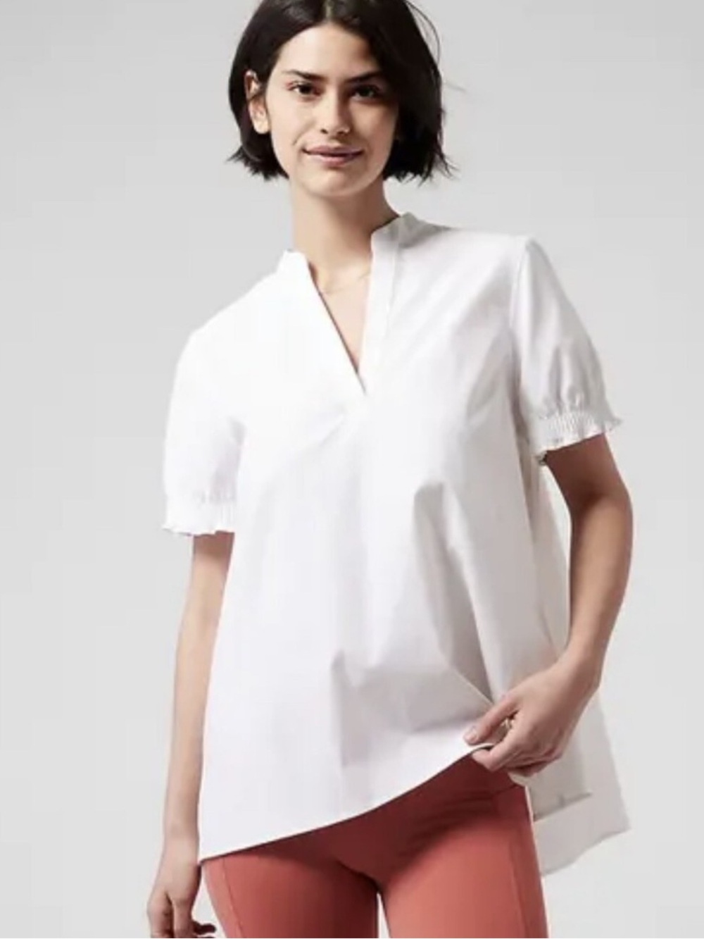 New Athleta Levitate Poplin Tee Black V-Neck Short Sleeve Women's Top Size M 129